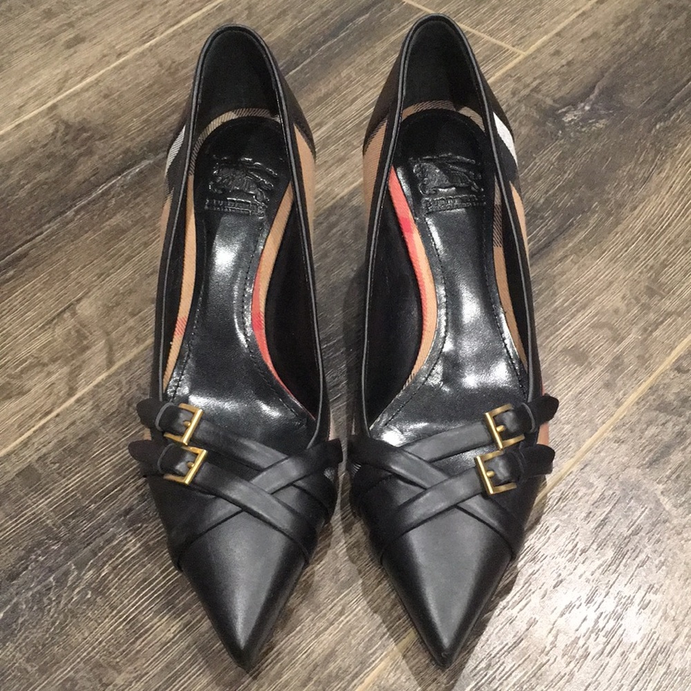 Burberry Kitten heels in Novacheck